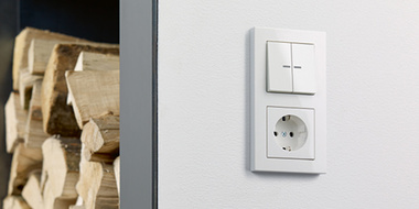 JUNG KNX Taster F 10 bei Elektro-Müller & Söhne GmbH in Bleicherode