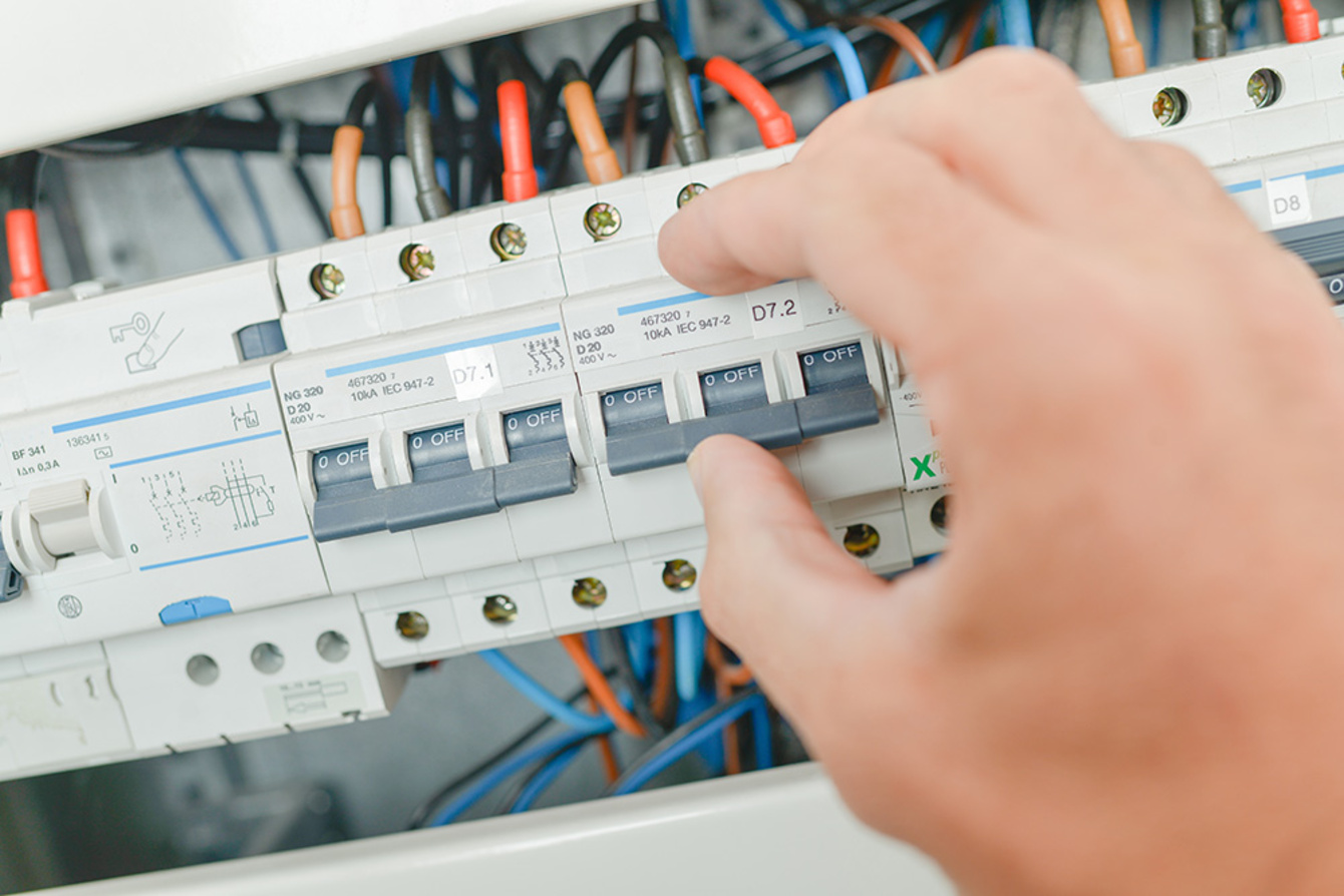 Elektro­installation bei Elektro-Müller & Söhne GmbH in Bleicherode